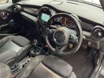 Used MINI Hatch 2019 for sale - 74645593: Photo
