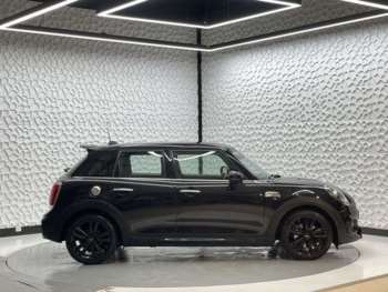 Used MINI Hatch 2019 for sale - 74645593: Photo