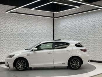 Used Lexus CT 2015 for sale - 74956525: Photo