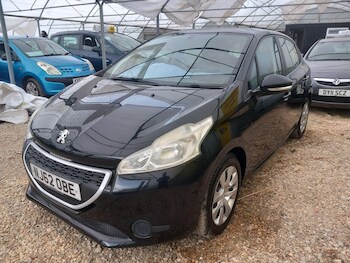 Used Peugeot 208 2012 for sale - 78573619: Photo