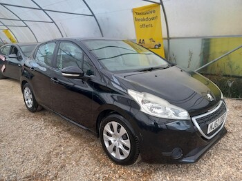 Used Peugeot 208 2012 for sale - 78573619: Photo