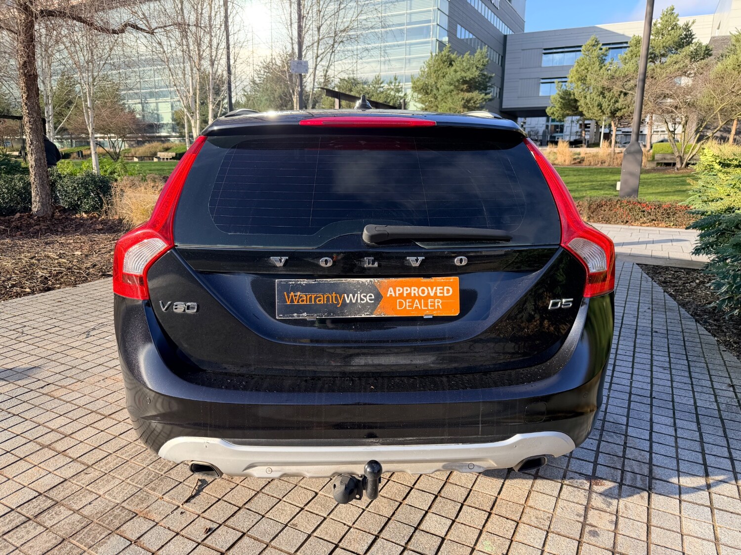 Used Volvo V60 2011 for sale - 77656642: Photo 6