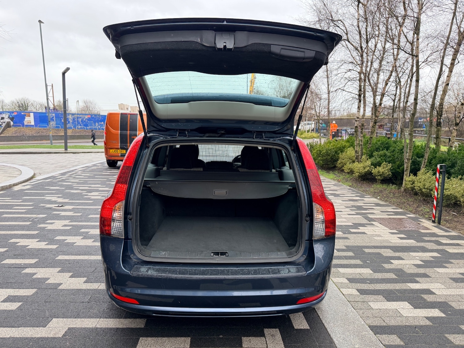 Used Volvo V50 2010 for sale - 77906822: Photo 7