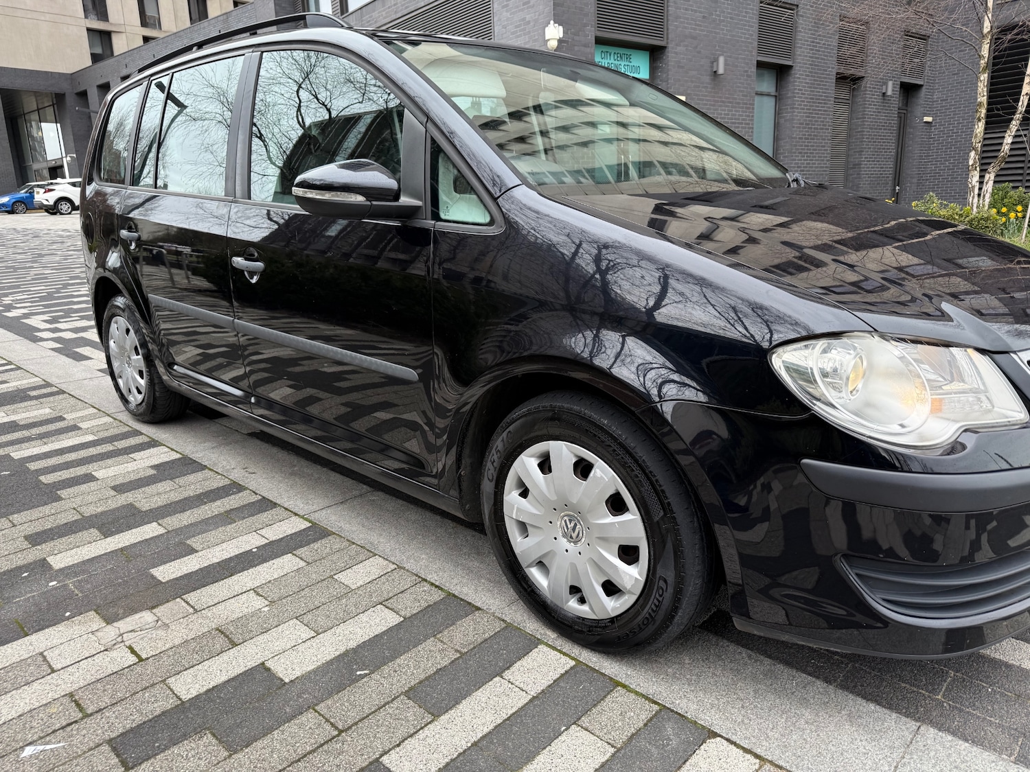 Used Volkswagen Touran 2009 for sale - 77896726: Photo 18