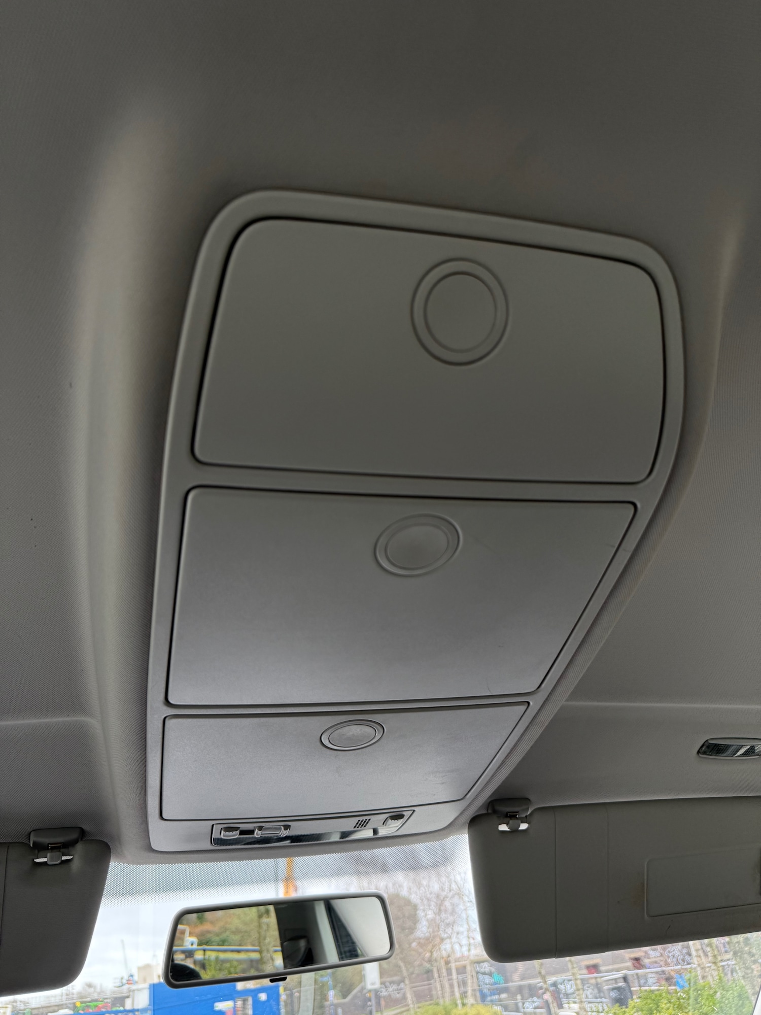 Used Volkswagen Touran 2009 for sale - 77896726: Photo 23