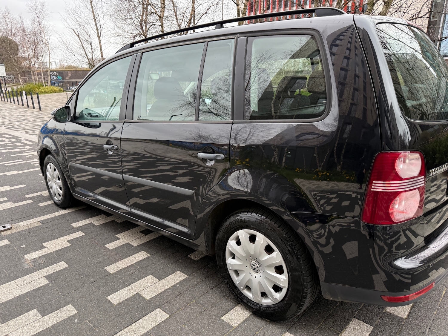 Used Volkswagen Touran 2009 for sale - 77896726: Photo 3