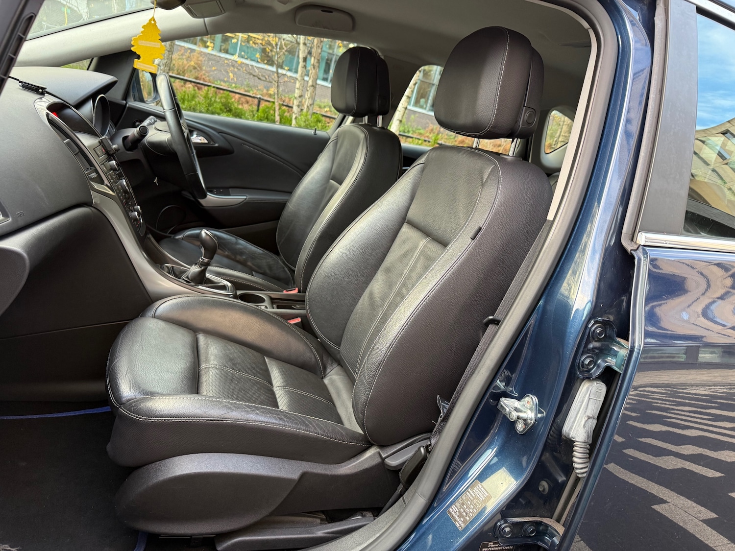 Used Vauxhall Astra 2011 for sale - 76736901: Photo 12