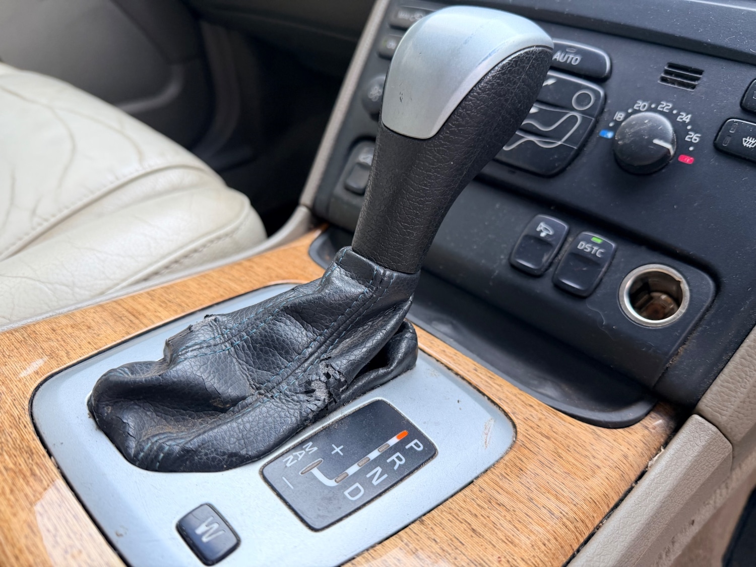 Used Volvo XC90 2005 for sale - 77599221: Photo 18