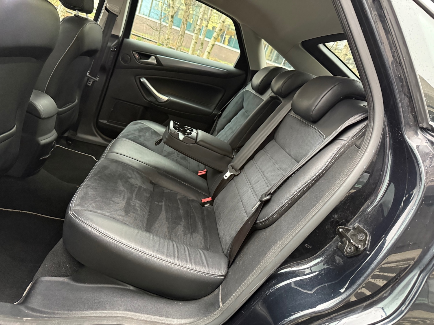 Used Ford Mondeo 2011 for sale - 77406040: Photo 13