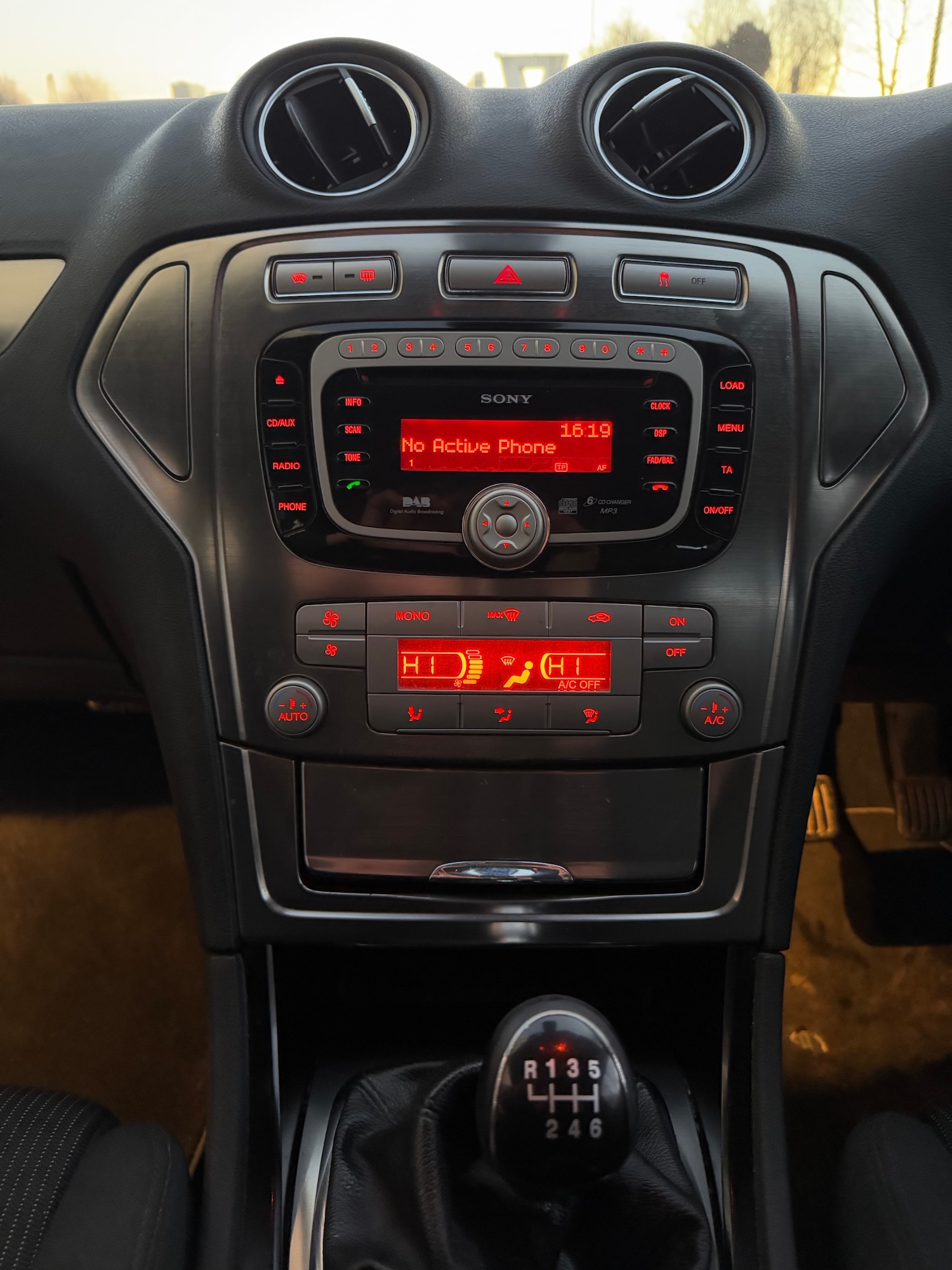 Used Ford Mondeo 2011 for sale - 77095751: Photo 16