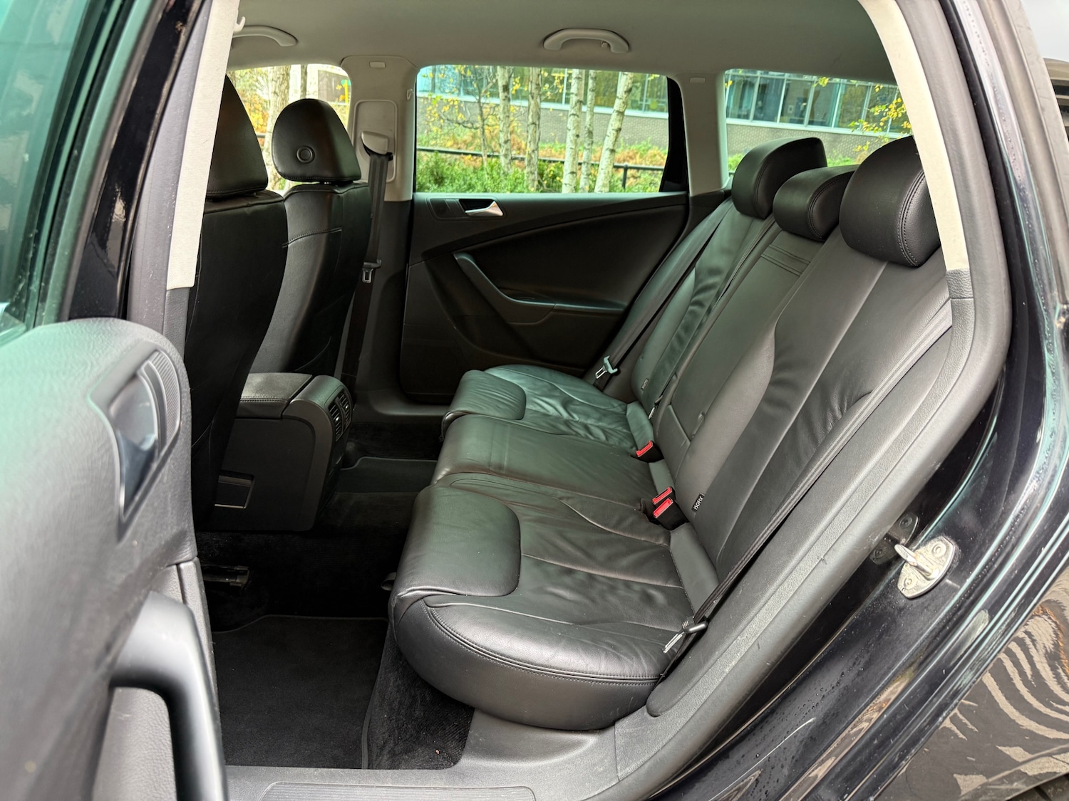 Used Volkswagen Passat 2010 for sale - 76591614: Photo 16