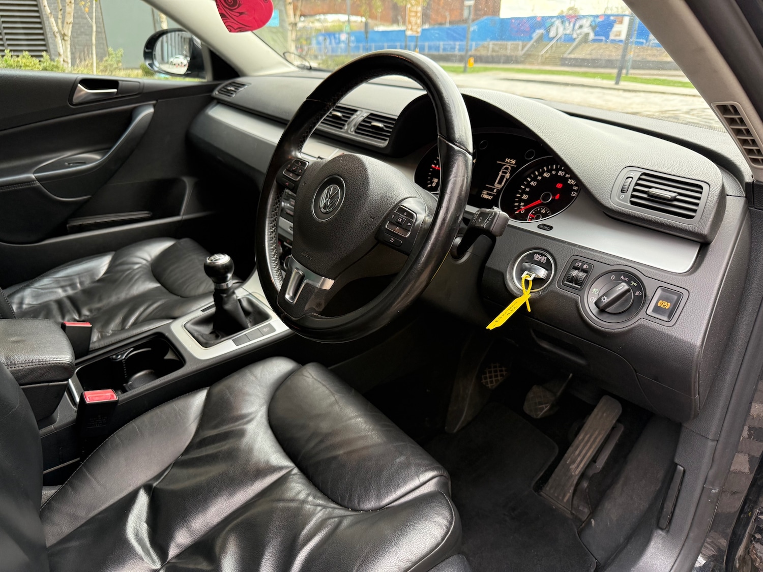 Used Volkswagen Passat 2010 for sale - 76591614: Photo 8