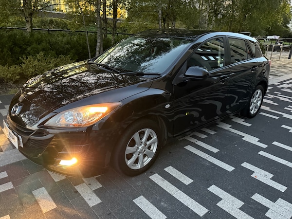 Used Mazda Mazda3 2010 for sale - 76209158: Photo 2