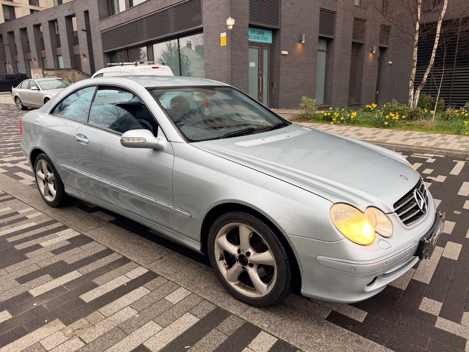 Used Mercedes-Benz CLK 2005 for sale - 77656682: Photo 2