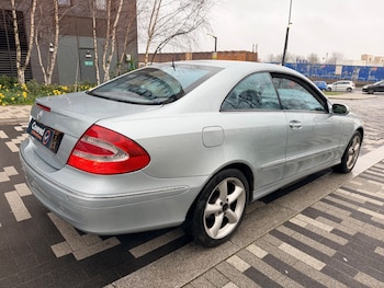 Used Mercedes-Benz CLK 2005 for sale - 77656682: Photo