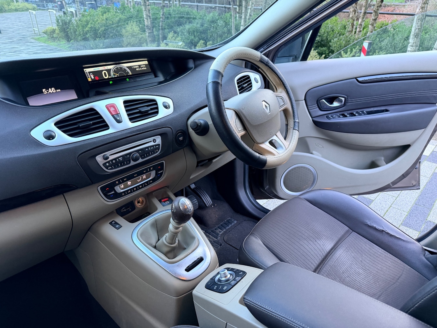 Used Renault Grand Scenic 2010 for sale - 77980821: Photo 14