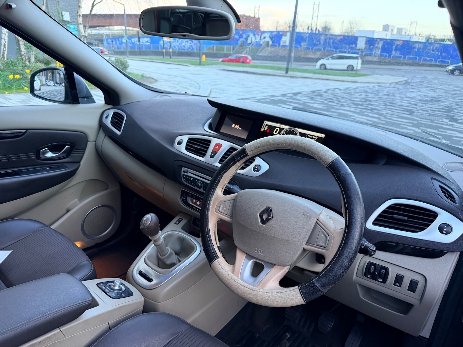 Used Renault Grand Scenic 2010 for sale - 77980821: Photo 17