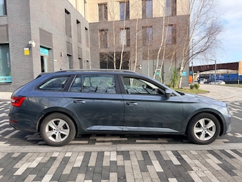Used Skoda Superb 2016 for sale - 77412932: Photo