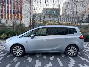 Vauxhall Zafira feature image