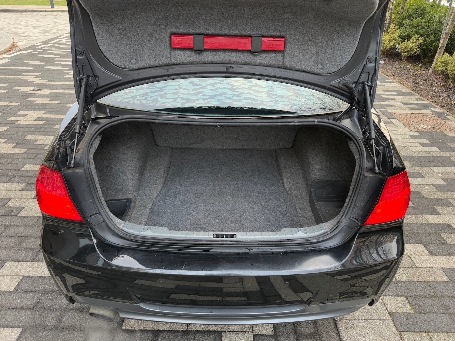 Used BMW 3 Series 2010 for sale - 77115947: Photo 12