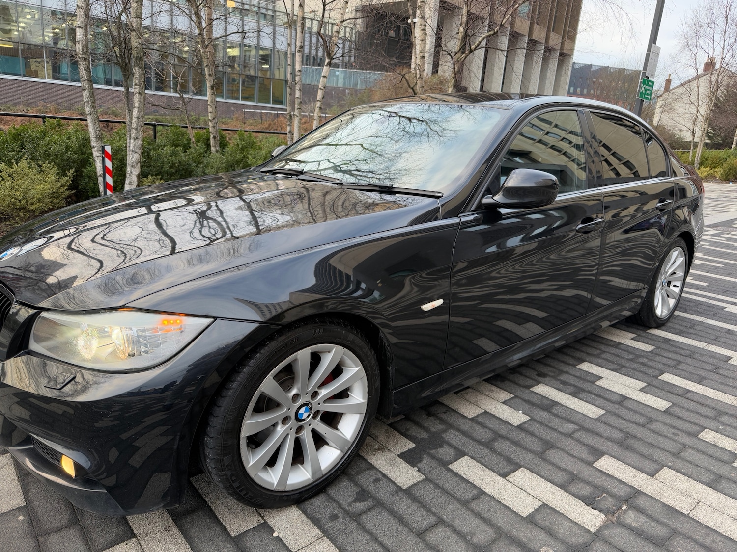 Used BMW 3 Series 2010 for sale - 77115947: Photo 2