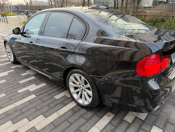 Used BMW 3 Series 2010 for sale - 77115947: Photo
