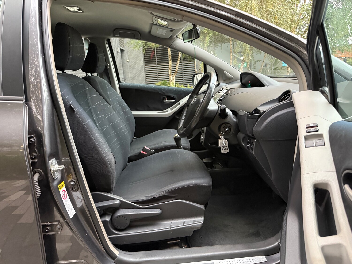 Used Toyota Yaris 2007 for sale - 77688125: Photo 13