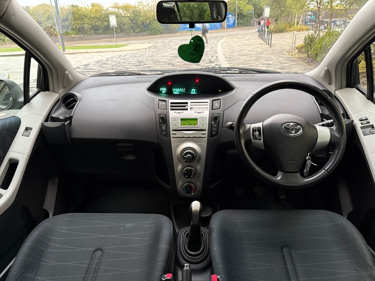 Used Toyota Yaris 2007 for sale - 77688125: Photo 7