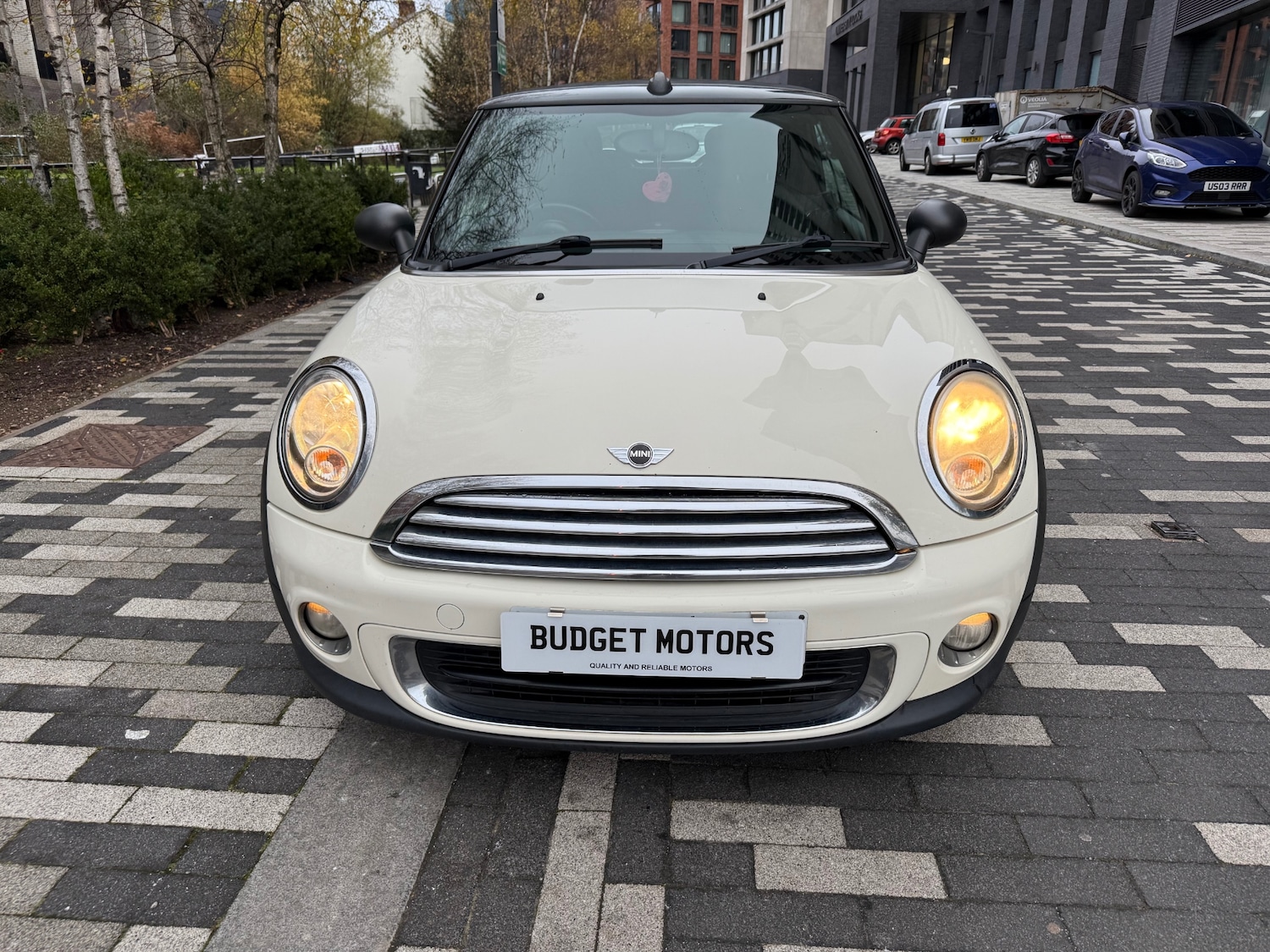 Used MINI Convertible 2010 for sale - 76709220: Photo 1