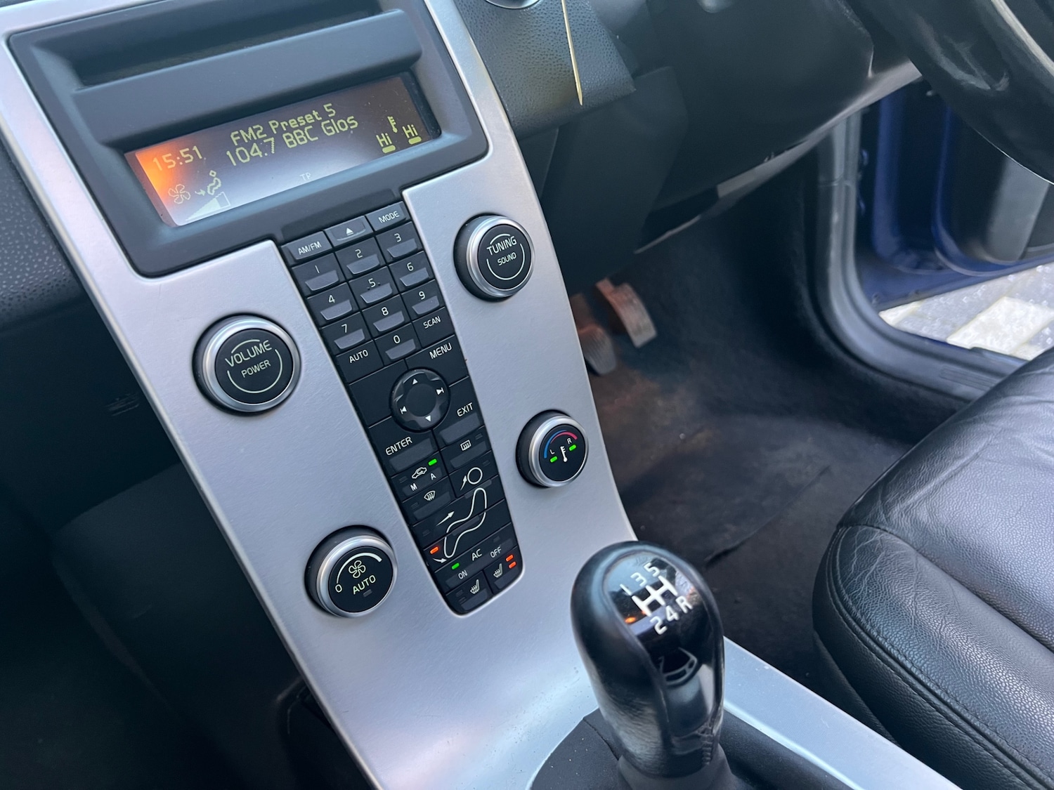 Used Volvo V50 2010 for sale - 77102064: Photo 16