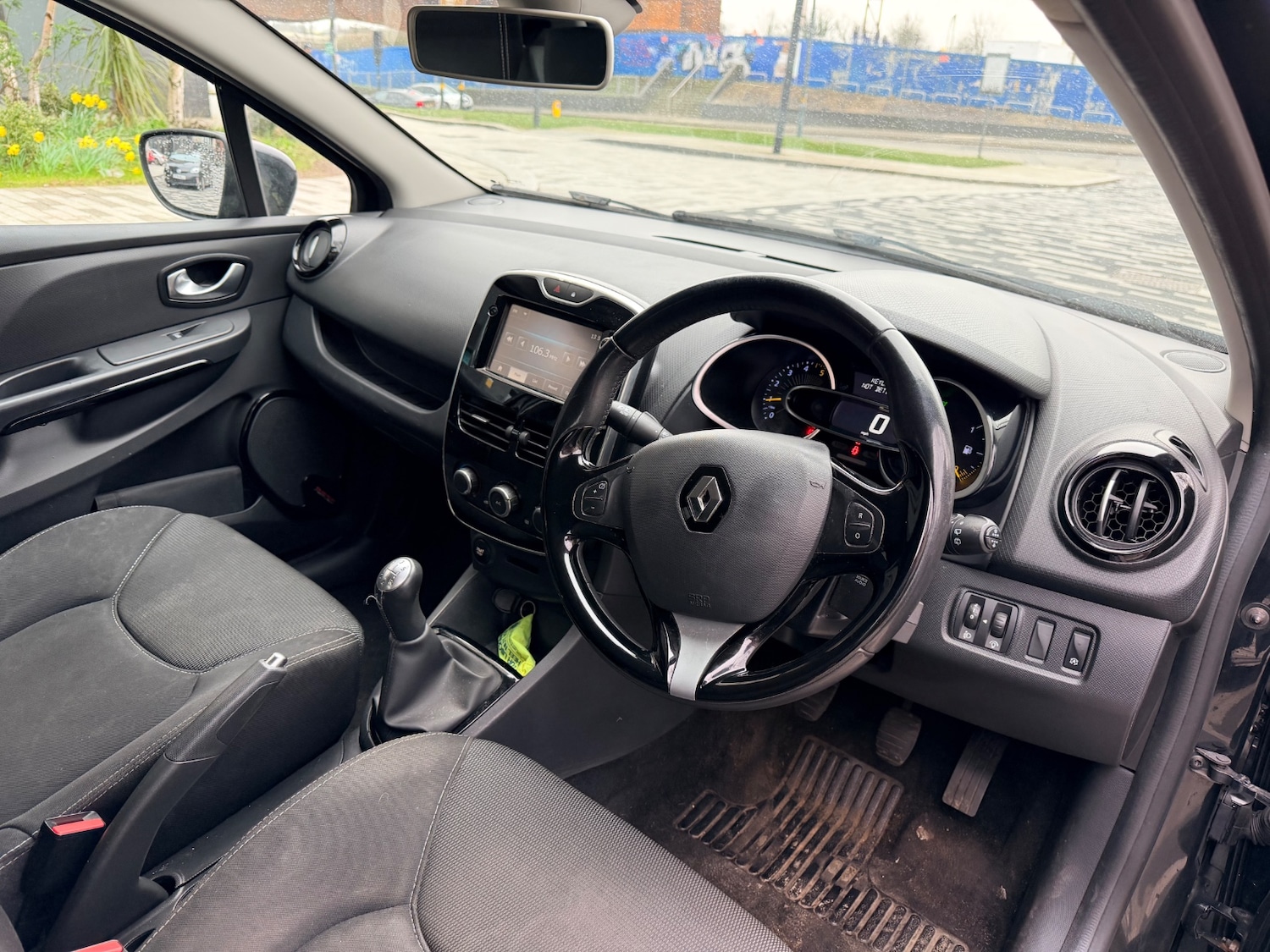 Used Renault Clio 2015 for sale - 77783003: Photo 15