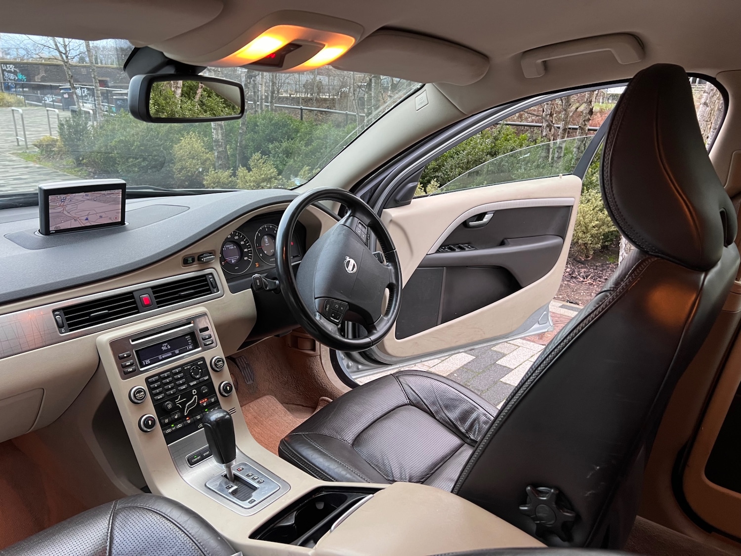 Used Volvo XC70 2007 for sale - 76975410: Photo 12