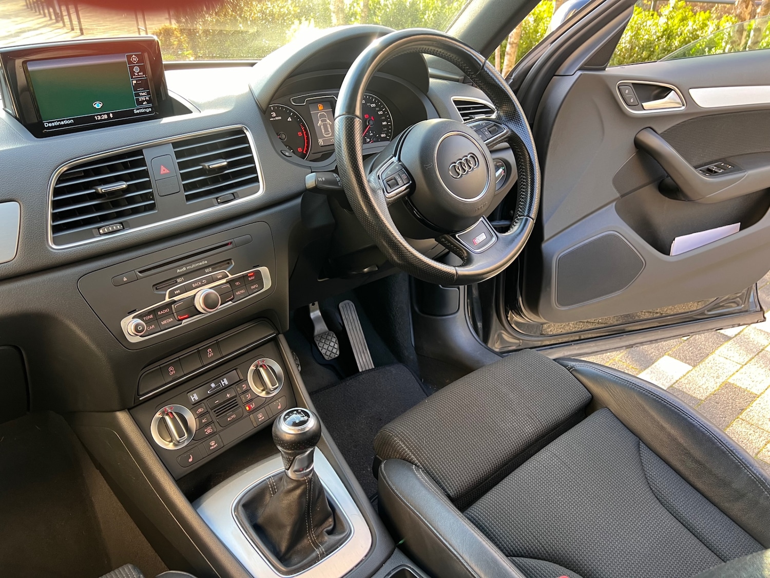 Used Audi Q3 2013 for sale - 76914561: Photo 16