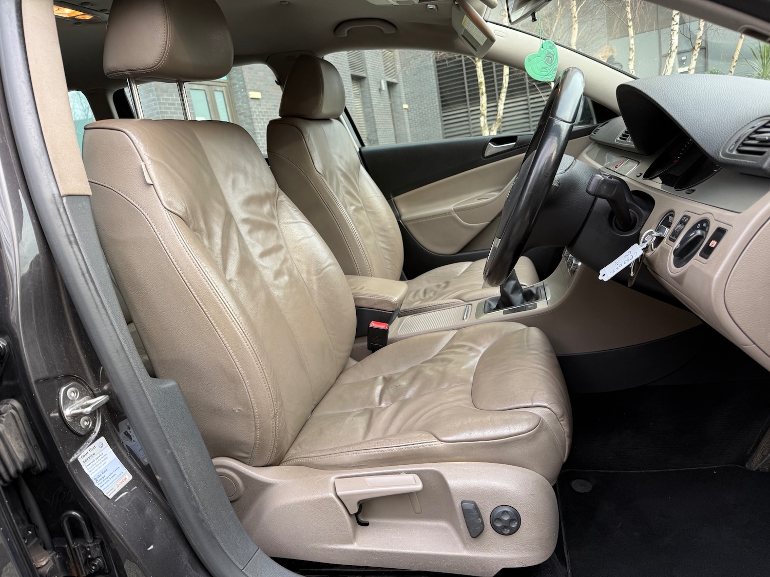 Used Volkswagen Passat 2009 for sale - 77196664: Photo 10