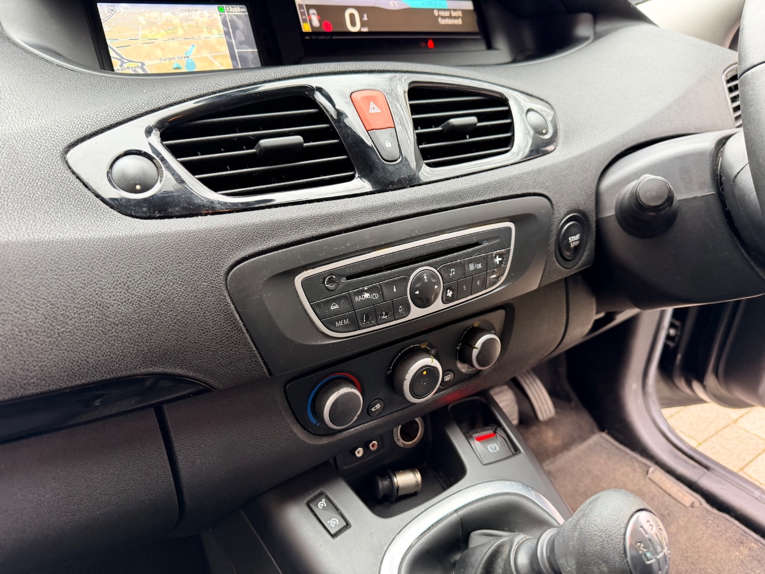 Used Renault Scenic 2011 for sale - 77783007: Photo 15