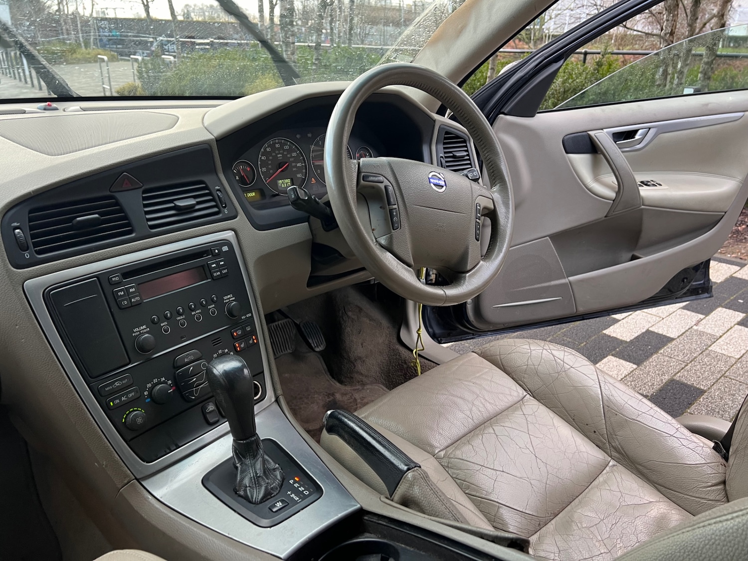 Used Volvo V70 2007 for sale - 77563620: Photo 12