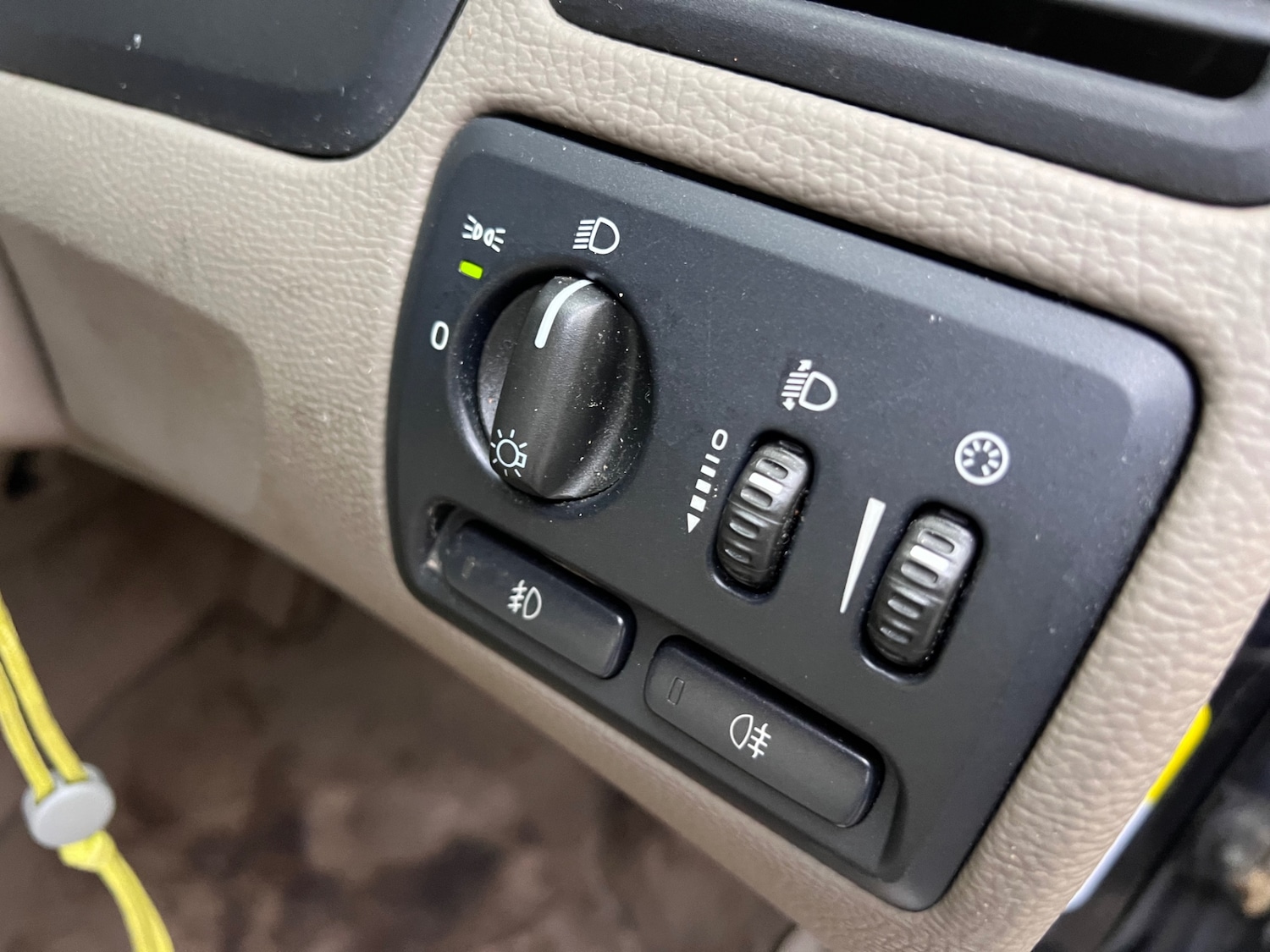 Used Volvo V70 2007 for sale - 77563620: Photo 15