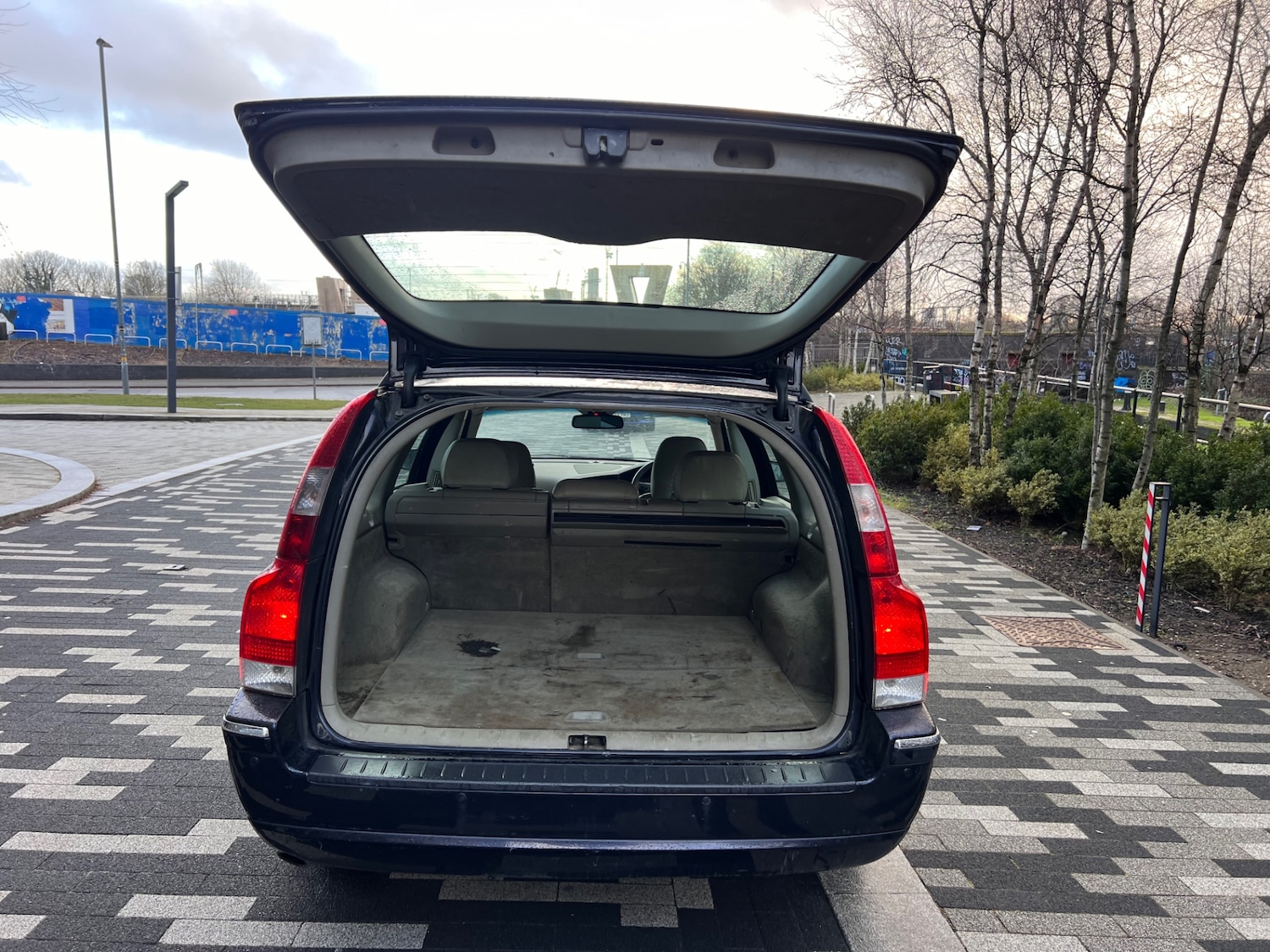 Used Volvo V70 2007 for sale - 77563620: Photo 8