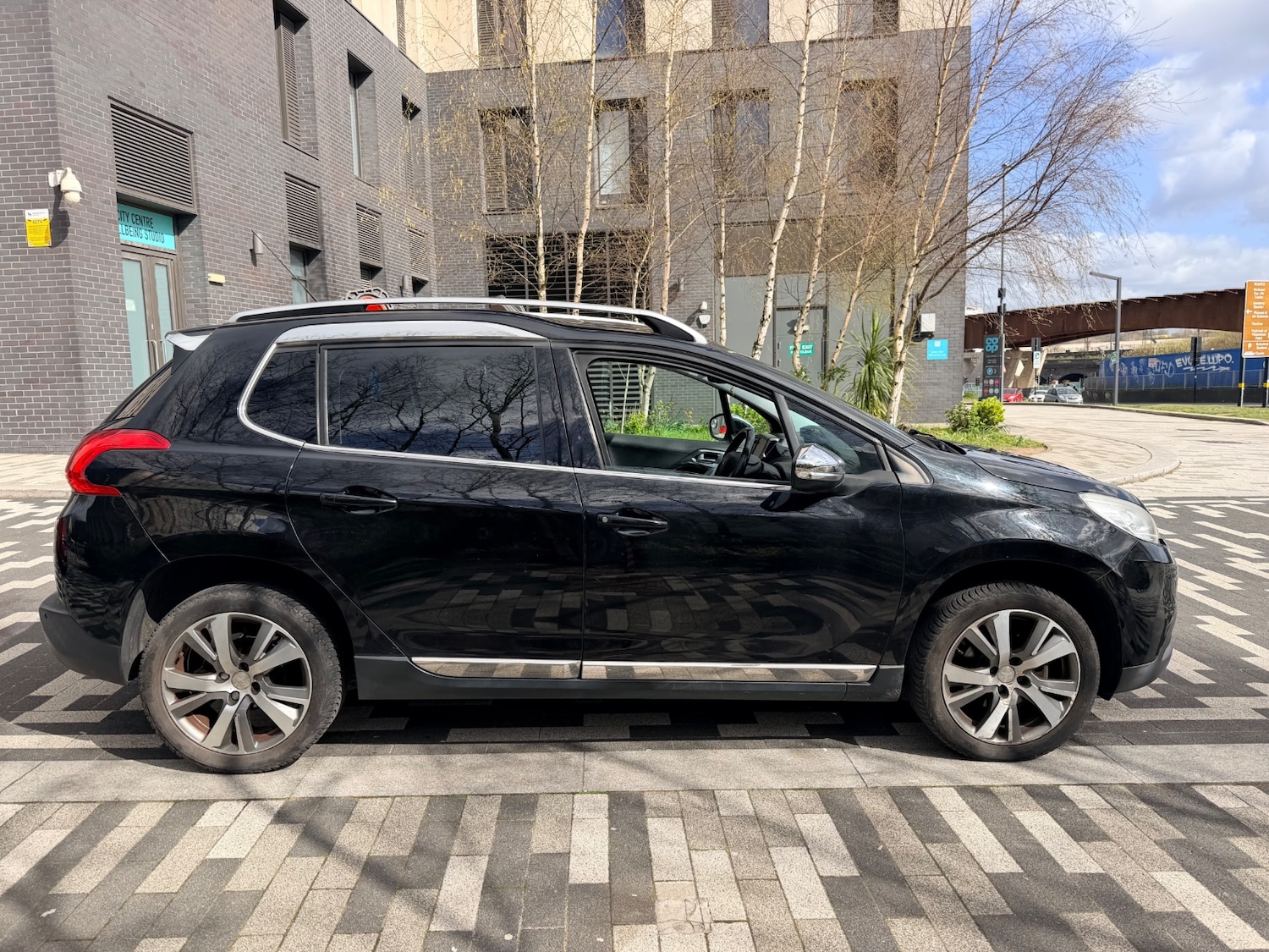 Used Peugeot 2008 2015 for sale - 78087307: Photo 6