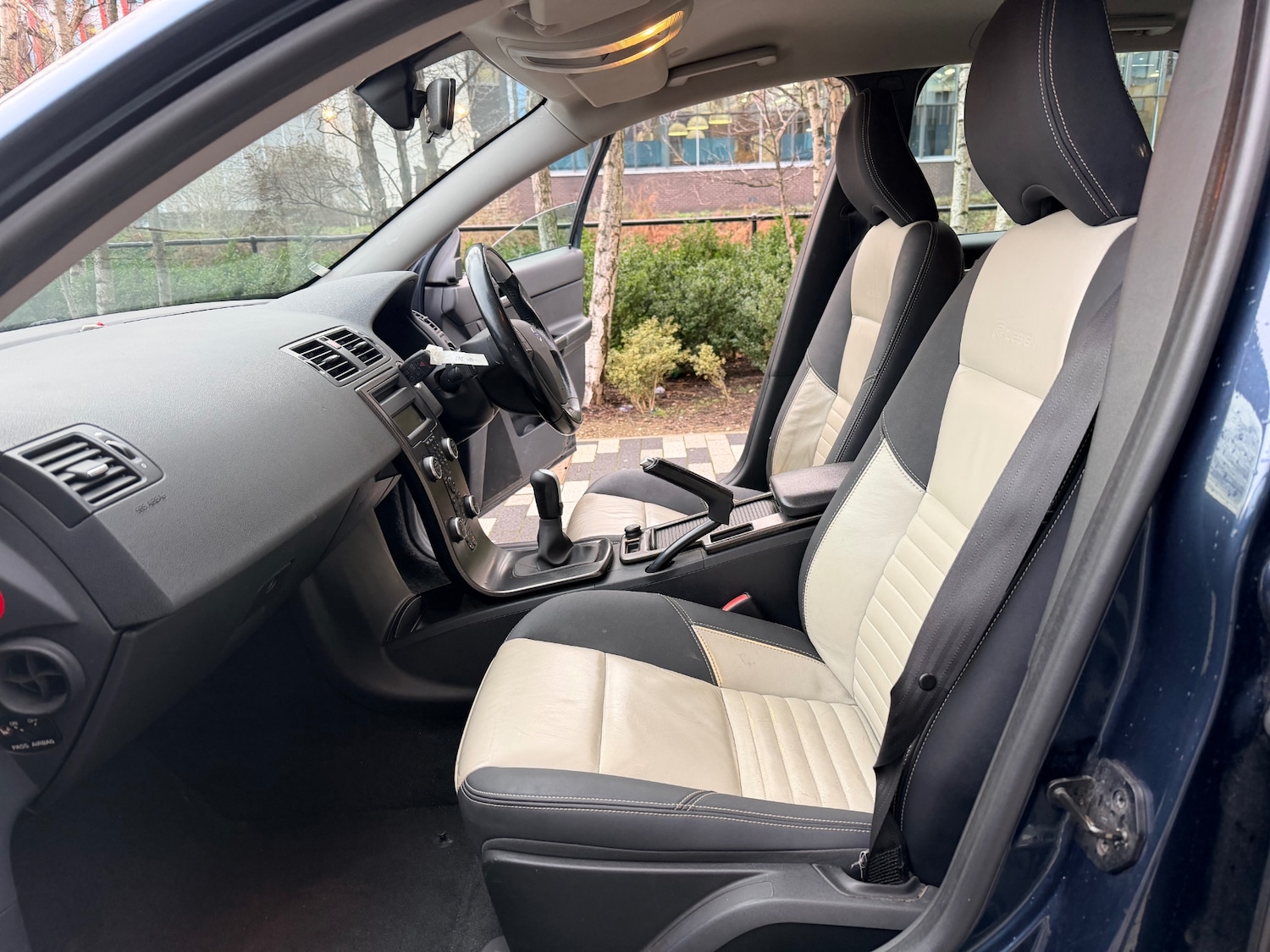 Used Volvo V50 2011 for sale - 77202144: Photo 11