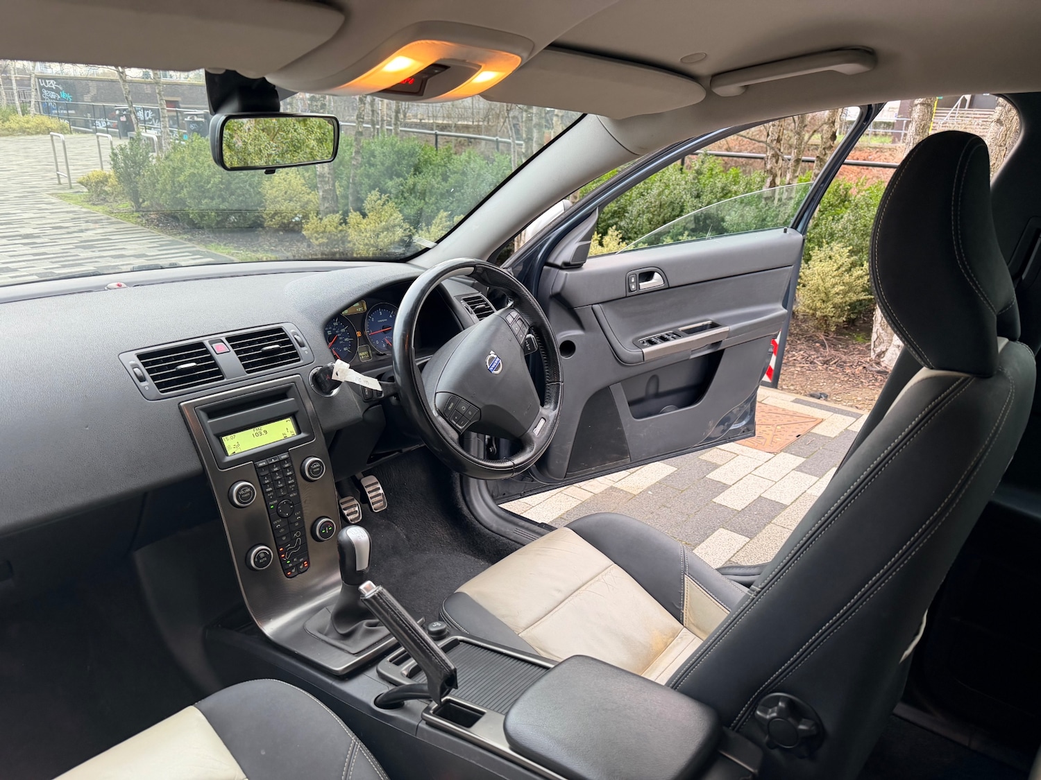 Used Volvo V50 2011 for sale - 77202144: Photo 12