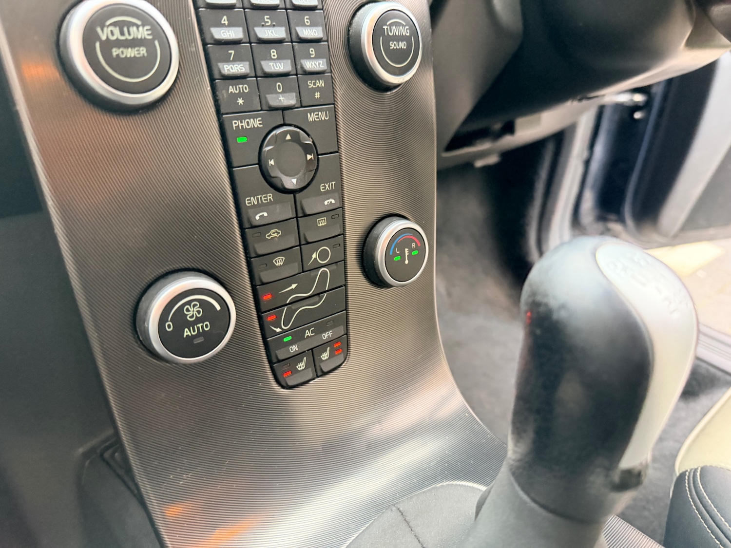 Used Volvo V50 2011 for sale - 77202144: Photo 14