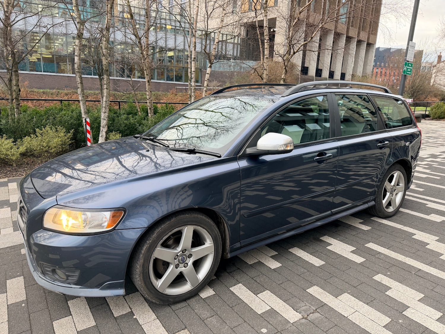 Used Volvo V50 2011 for sale - 77202144: Photo 9