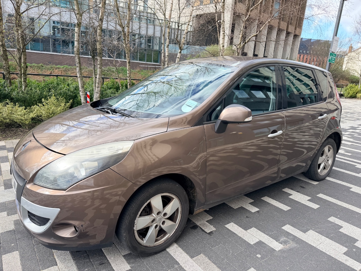 Used Renault Scenic 2011 for sale - 78085703: Photo 2