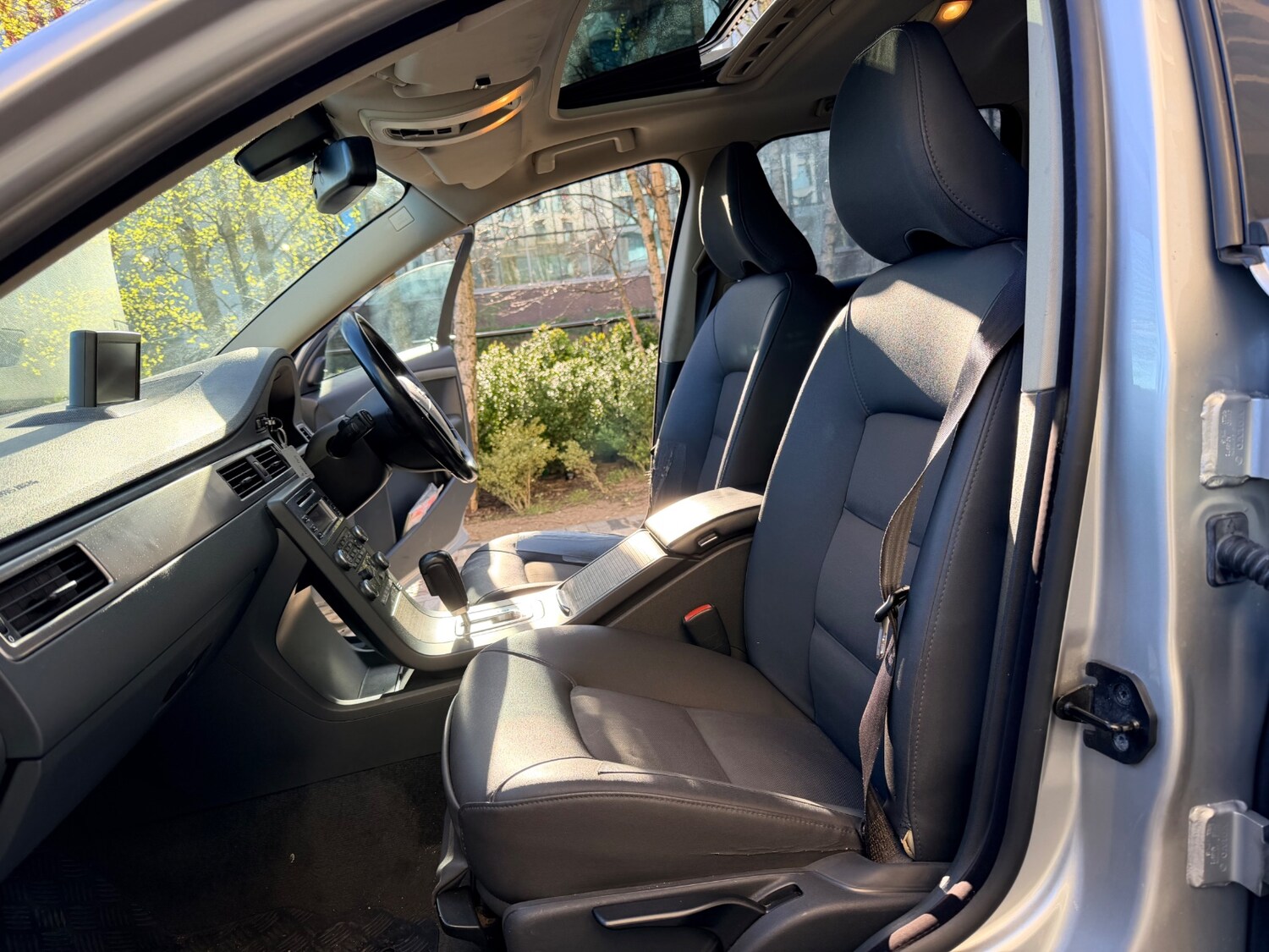 Used Volvo V70 2007 for sale - 78156472: Photo 12