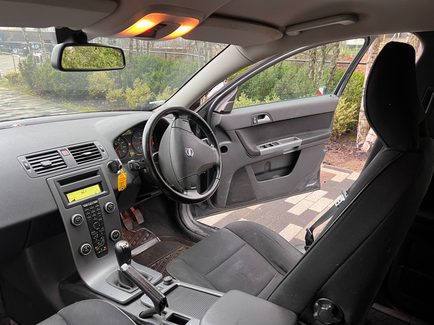 Used Volvo V50 2010 for sale - 77030056: Photo 12