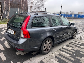 Used Volvo V50 2010 for sale - 77030056: Photo