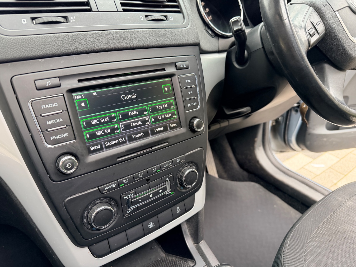 Used Skoda Yeti 2010 for sale - 77980807: Photo 17