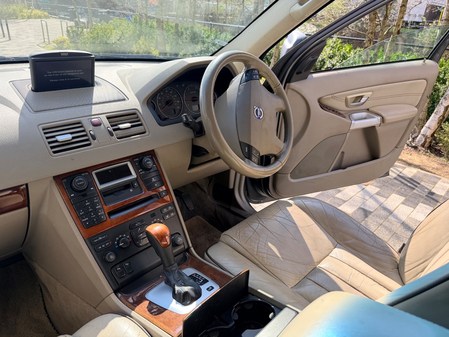 Used Volvo XC90 2004 for sale - 78087301: Photo 15