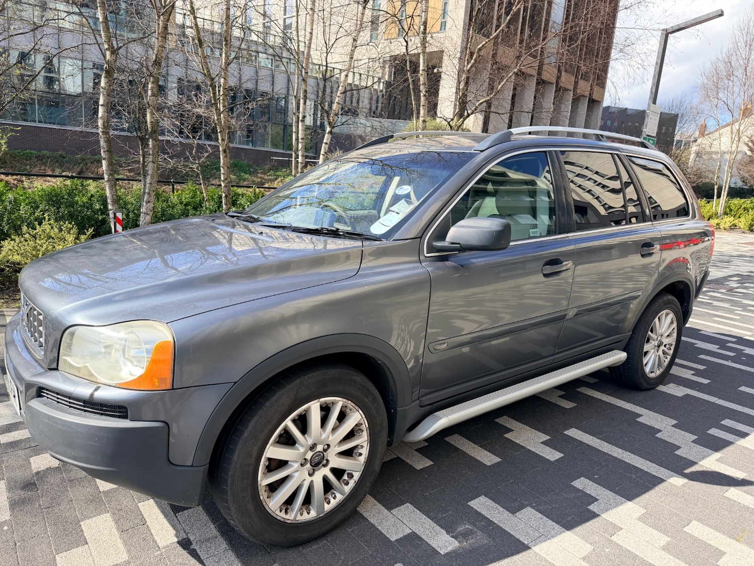 Used Volvo XC90 2004 for sale - 78087301: Photo 2